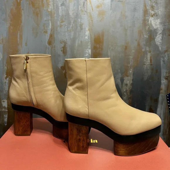 Cult Gaia Cream Leather Platform Ankle Boots - Picture 2 of 3